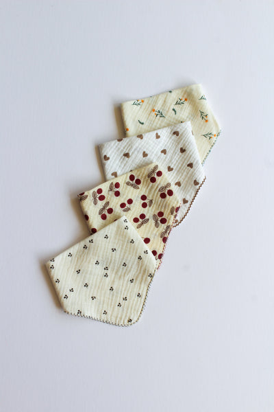 kerchief bib