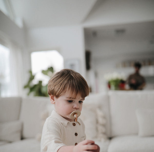 FRIGG natural rubber pacifier / cream