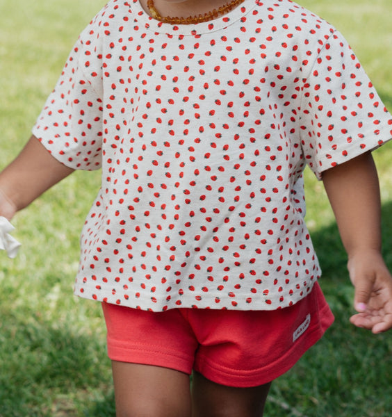 strawberry picking top