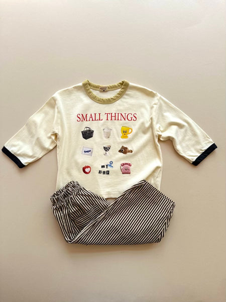 small thing tee