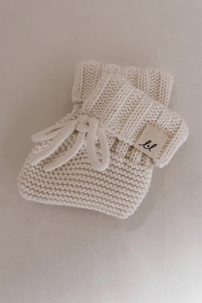 knit booties - white