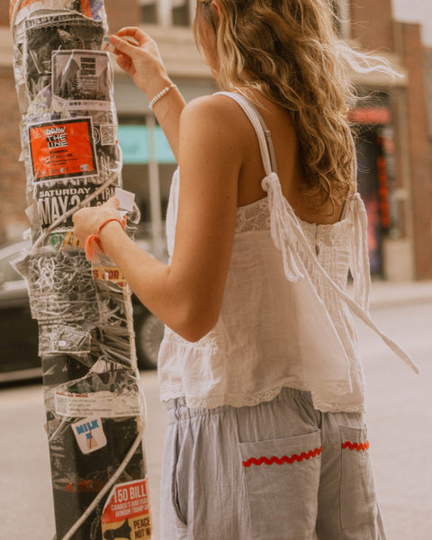 women's ruffle pants