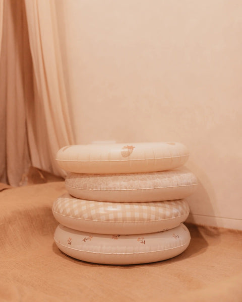 stack of inflatable rings 