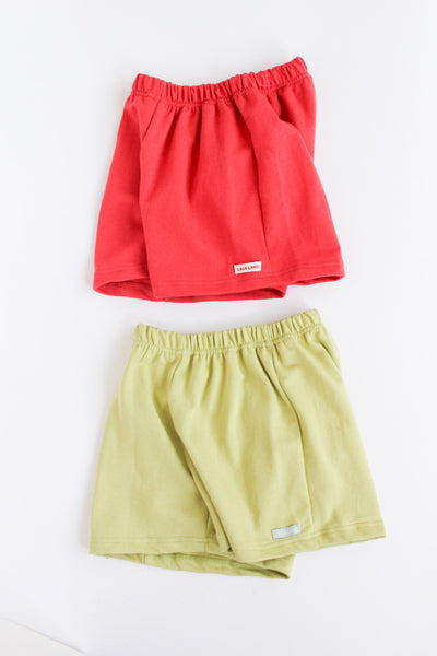 apple seed shorts