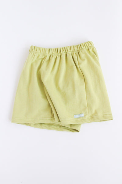 apple seed shorts