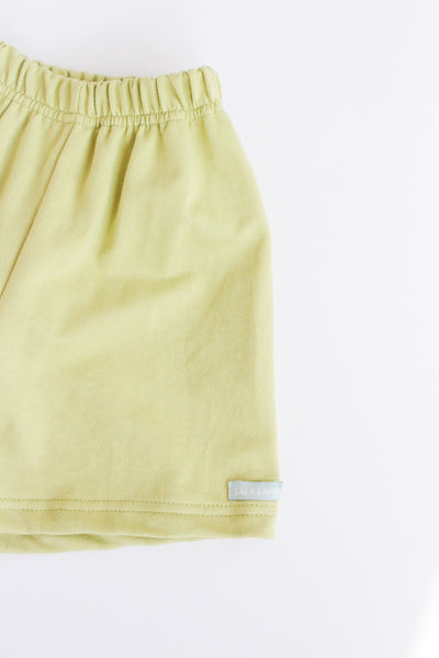 apple seed shorts